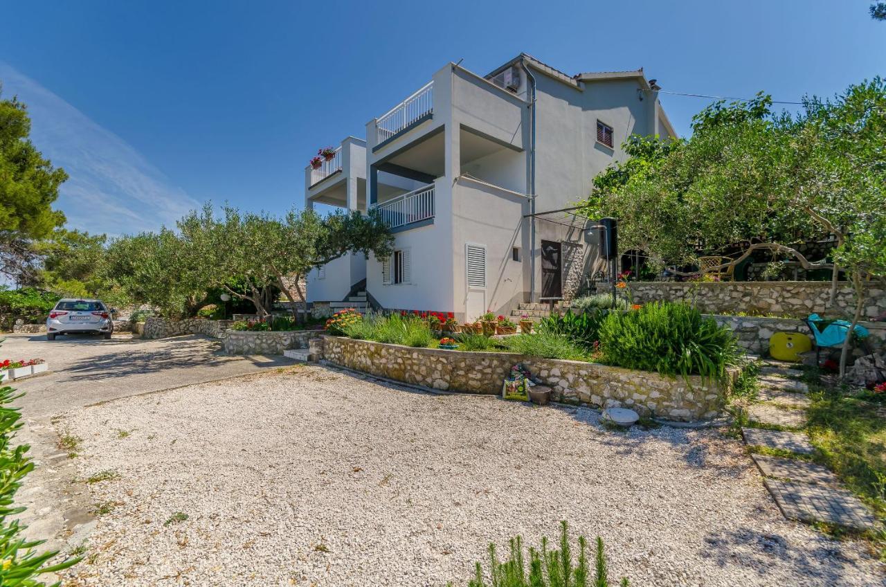 Apartments Dragica Slatine Exterior photo