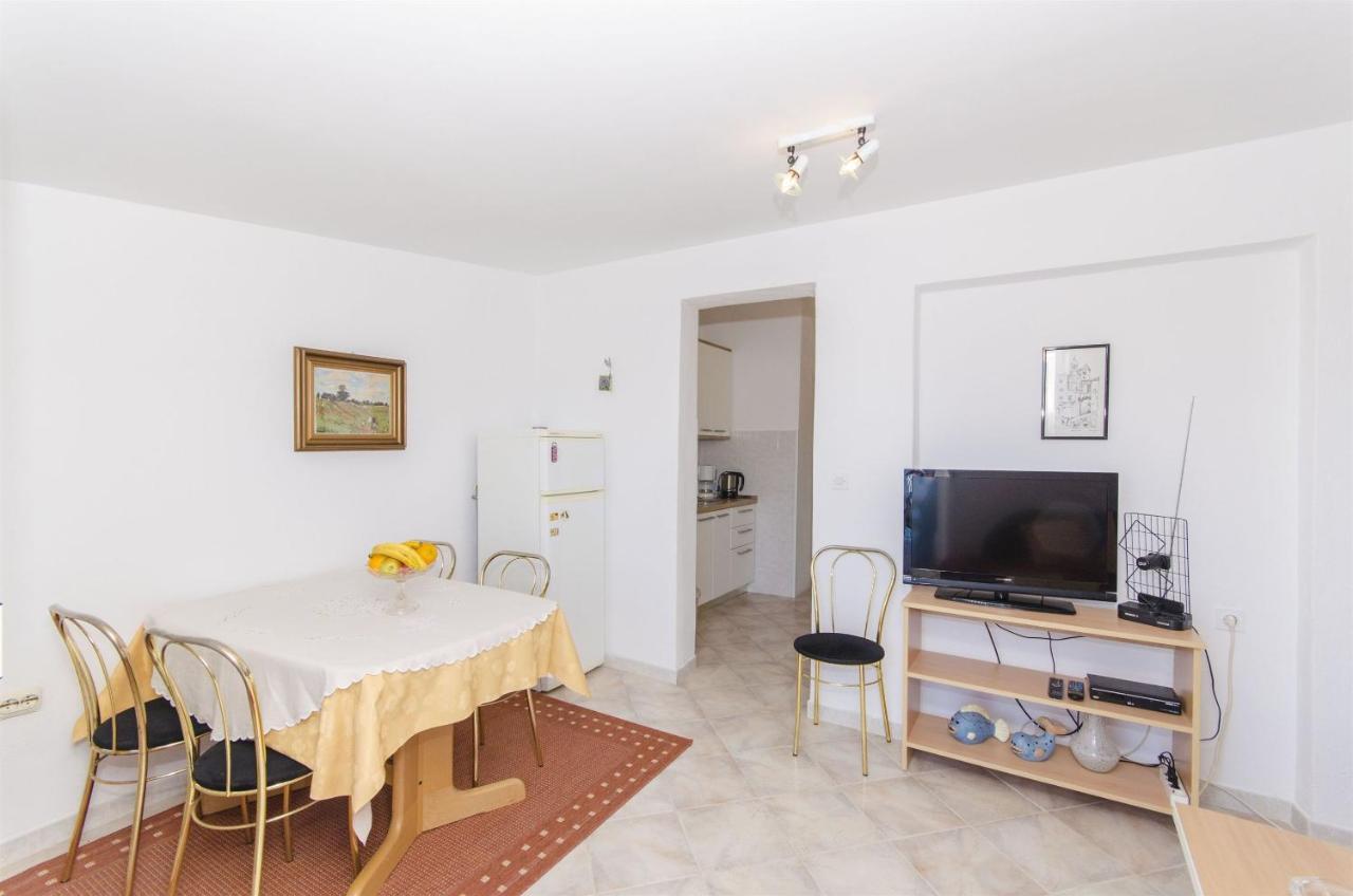 Apartments Dragica Slatine Exterior photo