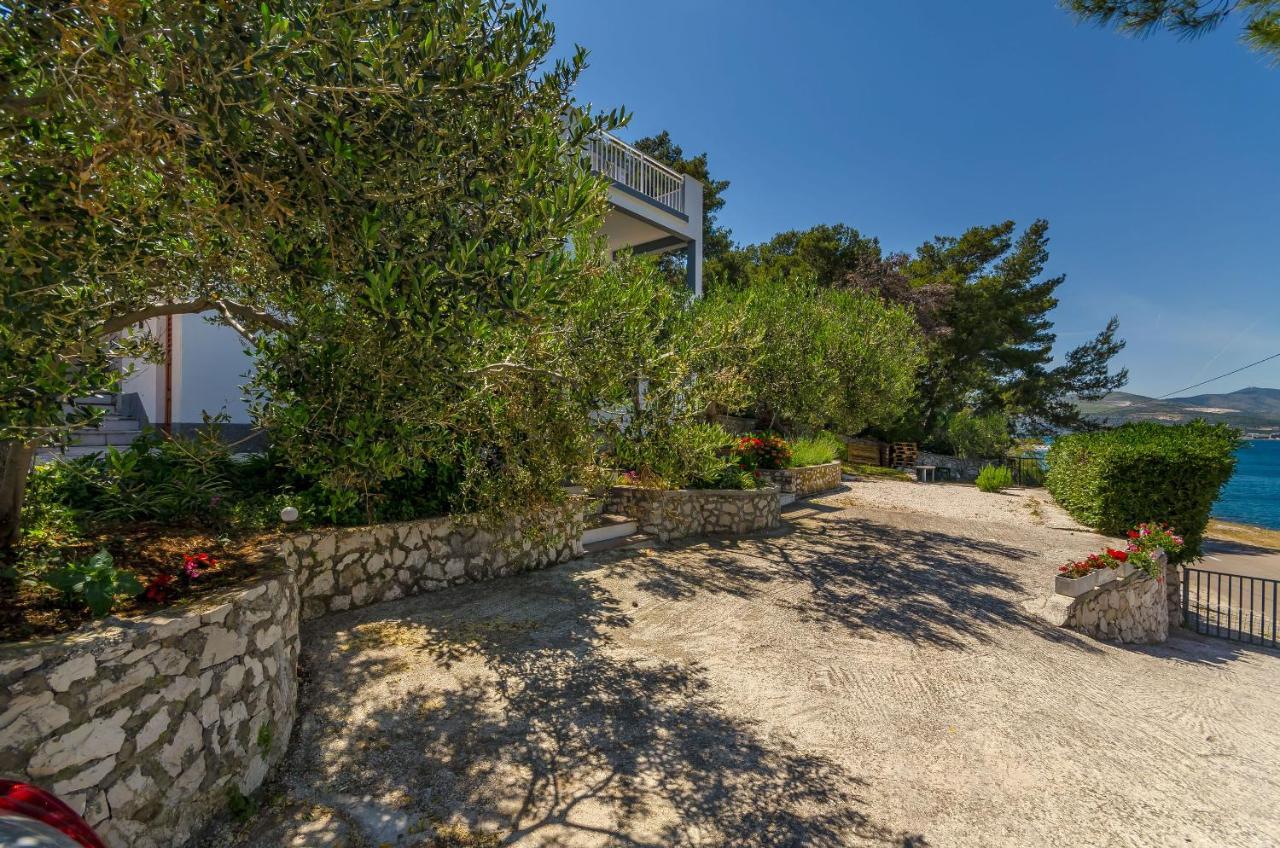 Apartments Dragica Slatine Exterior photo